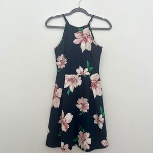 Floral halter neck dress size S juniors